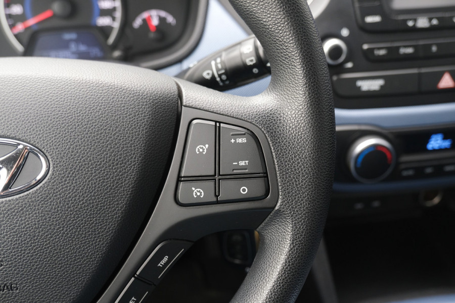 Hyundai i10 BWJ 2017 | 1.0i 66PK i-Motion Comfort | CLIMA | CRUISE | RADIO/CD | EL RAMEN | EL SPIEGELS |