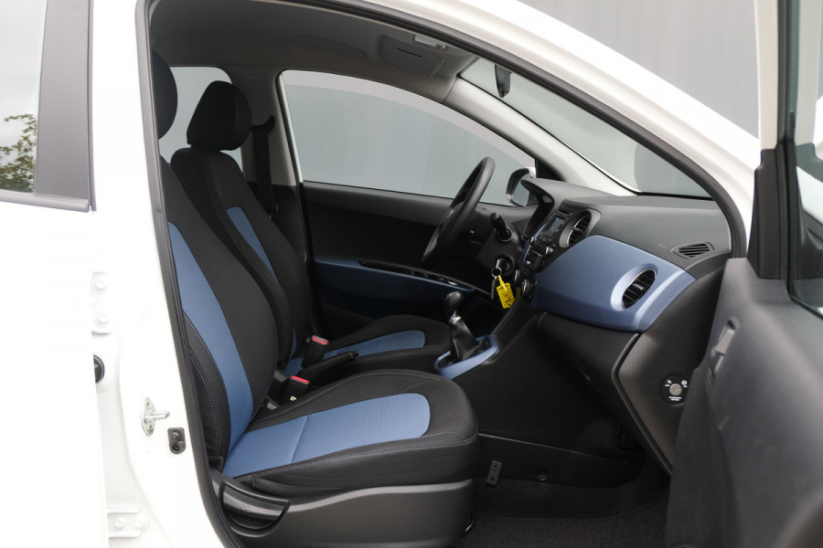 Hyundai i10 BWJ 2017 | 1.0i 66PK i-Motion Comfort | CLIMA | CRUISE | RADIO/CD | EL RAMEN | EL SPIEGELS |