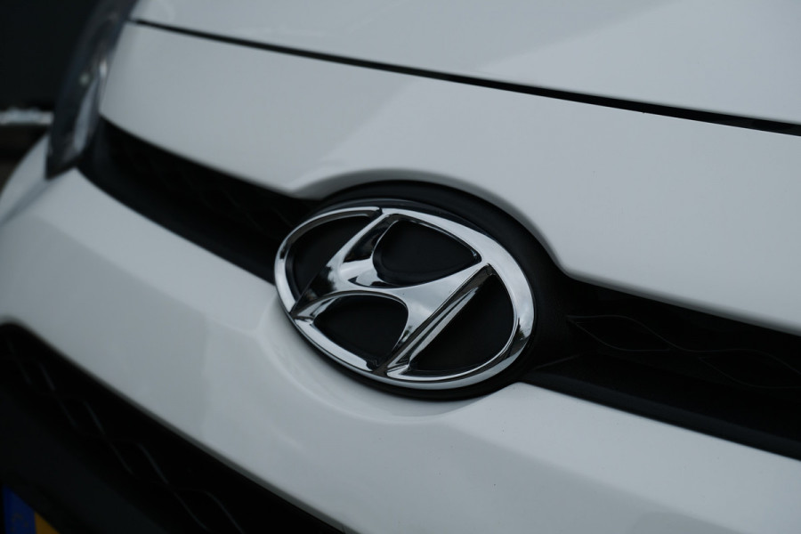 Hyundai i10 BWJ 2017 | 1.0i 66PK i-Motion Comfort | CLIMA | CRUISE | RADIO/CD | EL RAMEN | EL SPIEGELS |