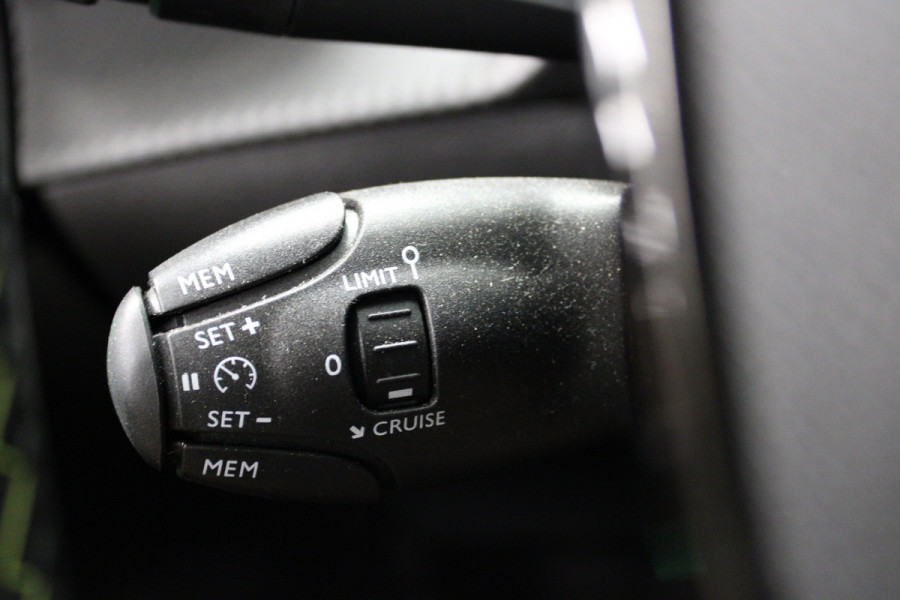 Peugeot 208 1.2 PureTech 100 GT