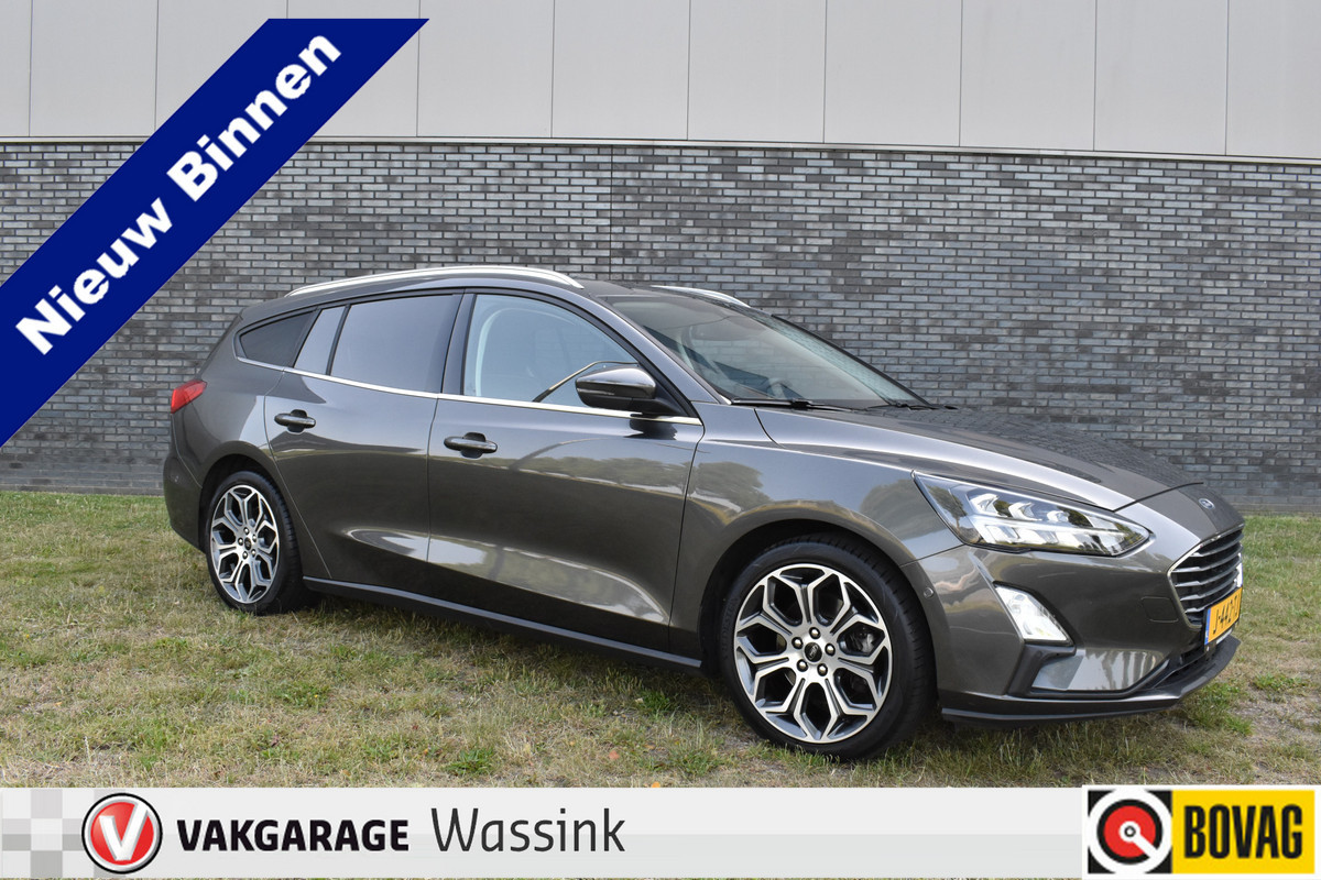 Ford FOCUS Wagon 1.0 EcoBoost Titanium Business Trekhaak Navigatie stuur/voorruit verwarming Ford FOCUS Wagon 1.0 EcoBoost Titanium Business Trekhaak Navigatie stuur/voorruit verwarming