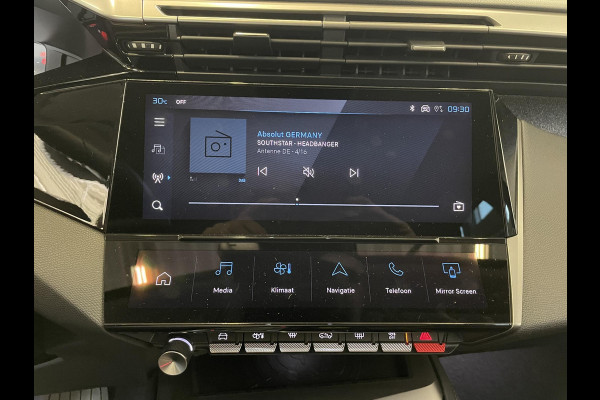 Peugeot 408 1.2 PureTech Allure Pack 130 Automaat | Comfort Pakket, Ergo comfort stoel , Electrische stoelverstelling LV, stoelverwarming | Camera | Navigatie | Climate Control | Dab | Led | Parkeer sensoren
