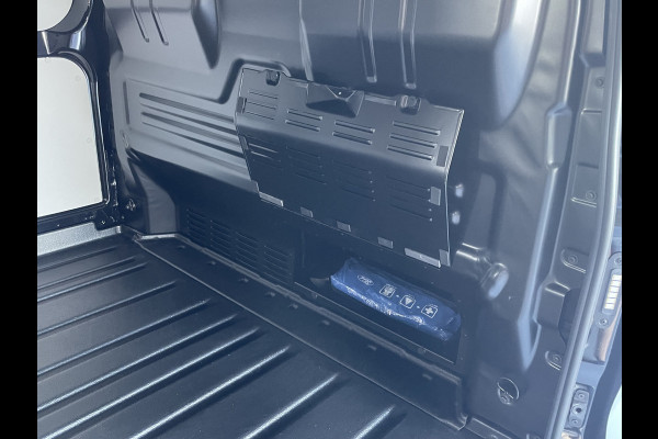Ford Transit Custom 320 2.0 TDCI L2H1 Camera / Apple Carplay / Led