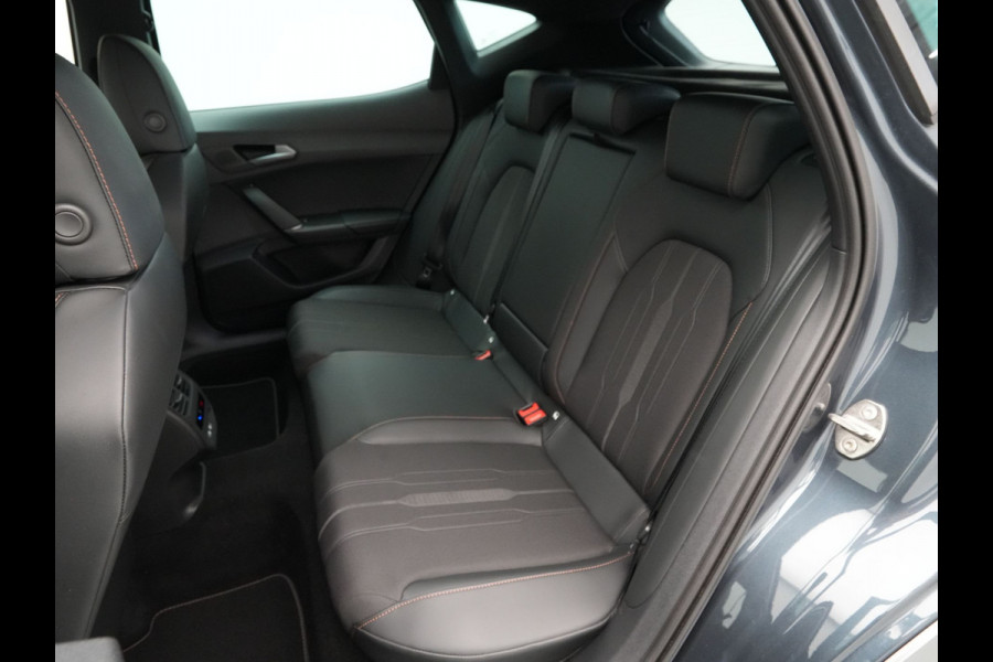 CUPRA Formentor 1.4 TSI 204pk e-Hybrid Adrenaline Trekhaak Stoelverwarming Acc Navigatie