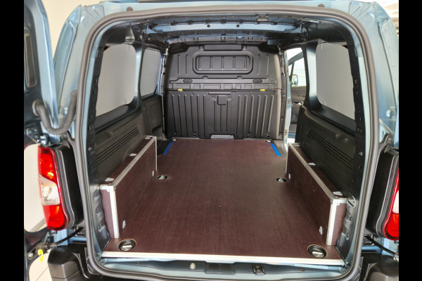 Peugeot e-Partner L2 50 kWh | 8 jaar garantie | Pakket Comfort Connect | Pakket Drive Assist | betimmering |  velgen | Climate Control
