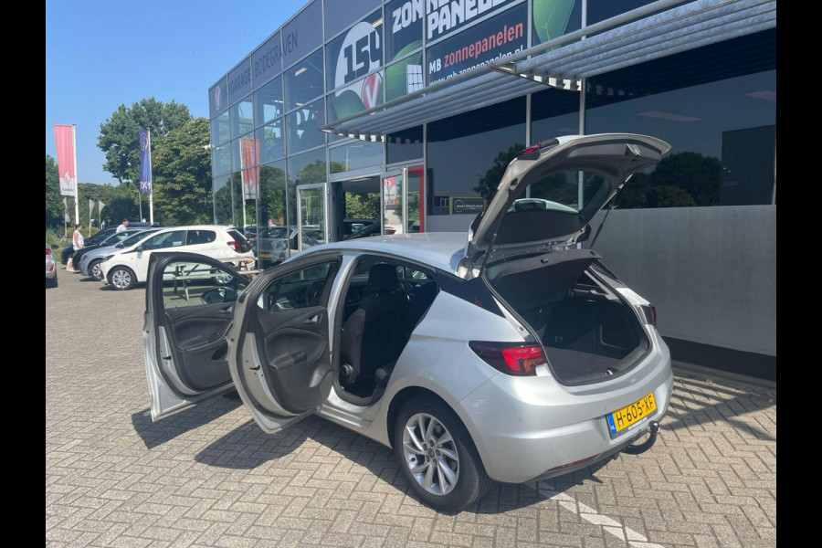 Opel Astra 1.2 Edition / camera / navigatie / trekhaak