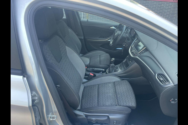 Opel Astra 1.2 Edition / camera / navigatie / trekhaak