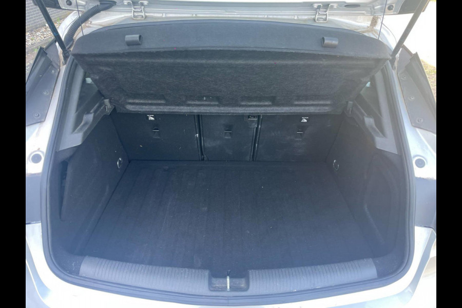 Opel Astra 1.2 Edition / camera / navigatie / trekhaak