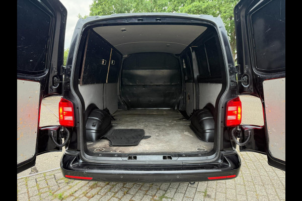 Volkswagen Transporter 2.0 TDI 2018 204PK! L2 LANG ACC LEDER CARPLAY NAP