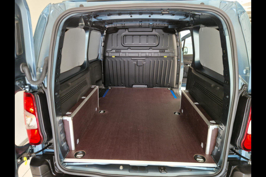 Peugeot e-Partner L2 50 kWh | 0% rente | 8 jaar garantie | Pakket Comfort Connect | Pakket Drive Assist | betimmering |  velgen | Climate Control