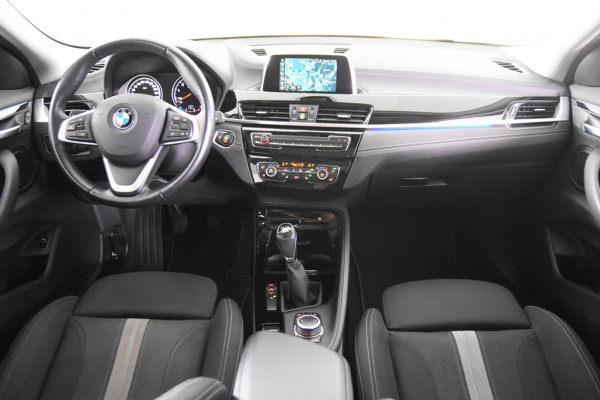 BMW X2 sDrive18i Sport-Line *1ste Eigenaar*Panoramadak*Navigatie*