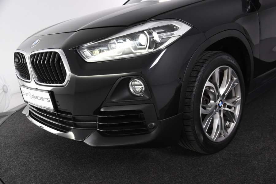 BMW X2 sDrive18i Sport-Line *1ste Eigenaar*Panoramadak*Navigatie*