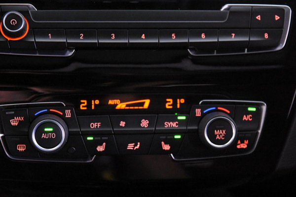 BMW X2 sDrive18i Sport-Line *1ste Eigenaar*Panoramadak*Navigatie*