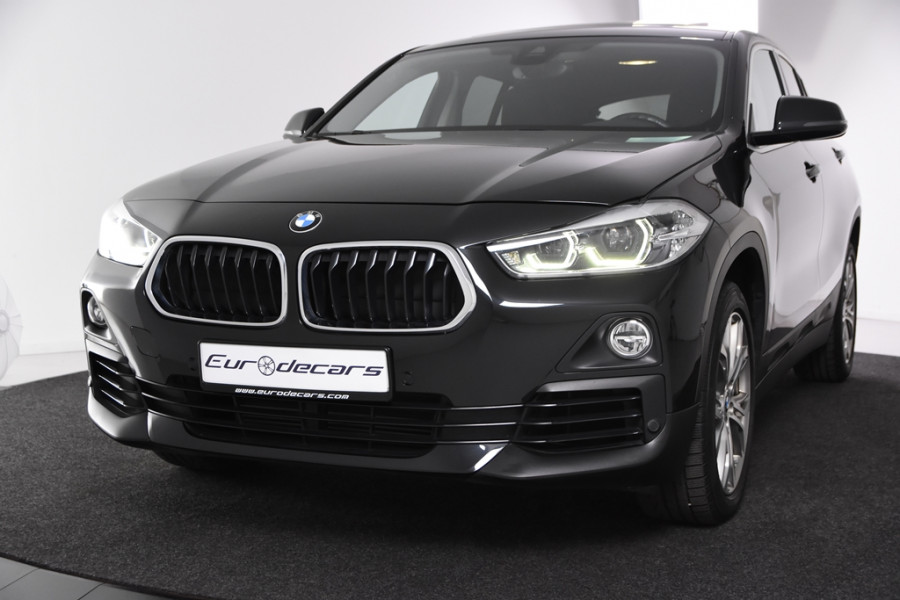 BMW X2 sDrive18i Sport-Line *1ste Eigenaar*Panoramadak*Navigatie*