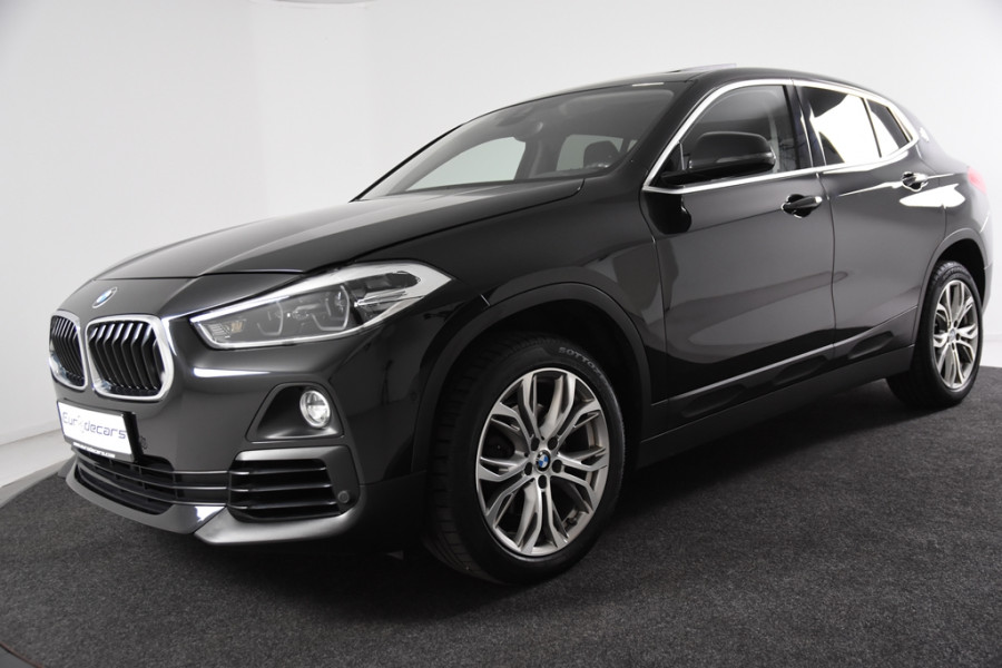 BMW X2 sDrive18i Sport-Line *1ste Eigenaar*Panoramadak*Navigatie*