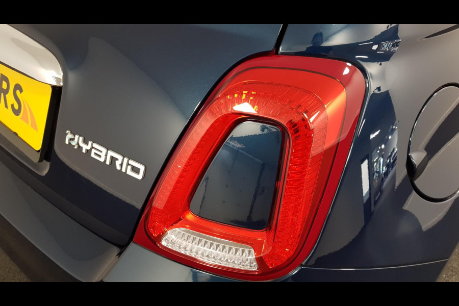 Fiat 500C 1.0 Hybrid Lounge Plus Navigatie Cruise Control Parkeer Sensoren Climate Control DAB Lichtmetalen Velgen