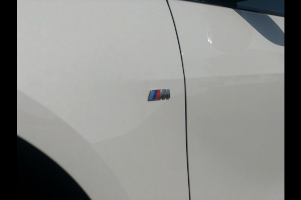 BMW 1-serie M135i xDrive High Executive 306 PK | Alcantara, 18'' M-Velgen, Navi, PDC, Cruise, M-Sport |