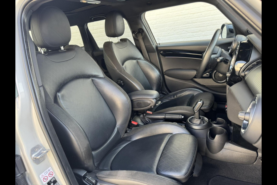 MINI Mini 1.5 Cooper Chili John Cooper Works Package Cruise Control Climate control Elektrisch panorama dak Harman Kardon