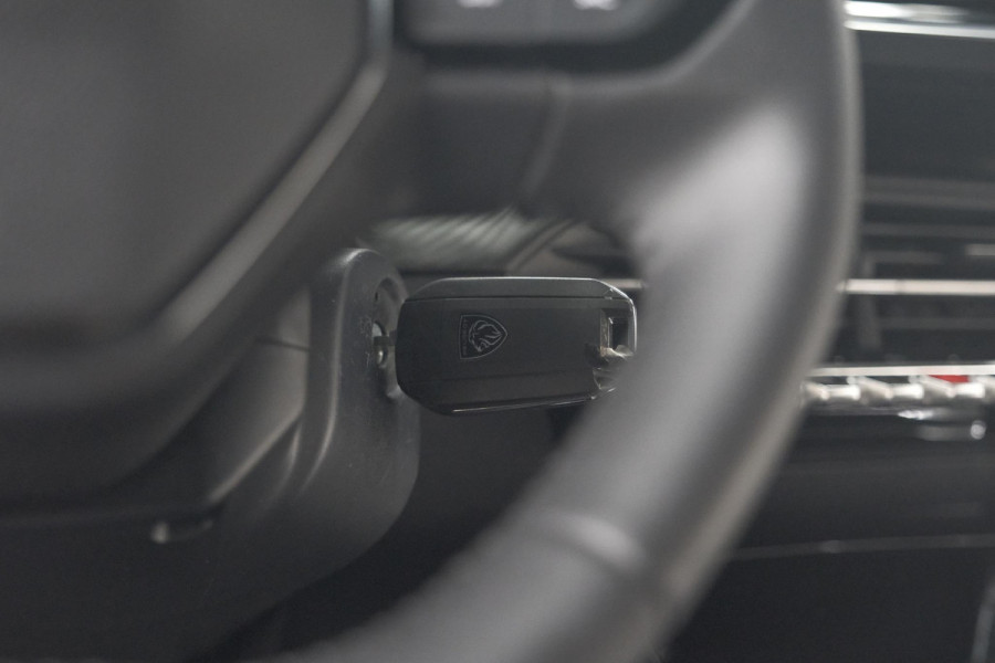 Peugeot 2008 PureTech 130 EAT8 Allure | Camera | Navigatie | Parkeersensoren | Apple Carplay