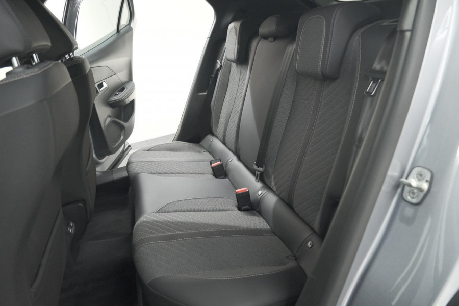 Peugeot 2008 PureTech 130 EAT8 Allure | Camera | Navigatie | Parkeersensoren | Apple Carplay