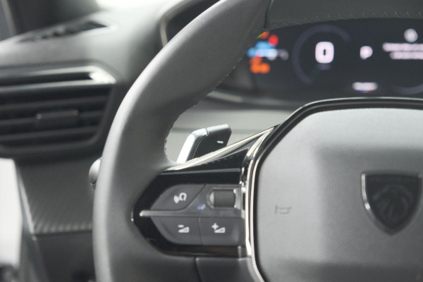 Peugeot 2008 PureTech 130 EAT8 Allure | Camera | Navigatie | Parkeersensoren | Apple Carplay