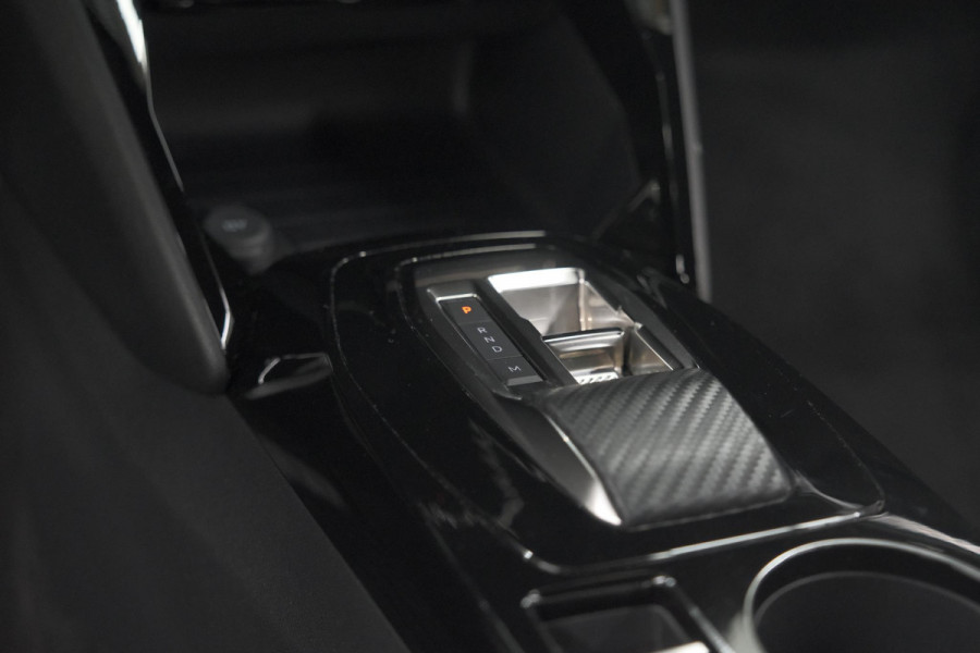 Peugeot 2008 PureTech 130 EAT8 Allure | Camera | Navigatie | Parkeersensoren | Apple Carplay