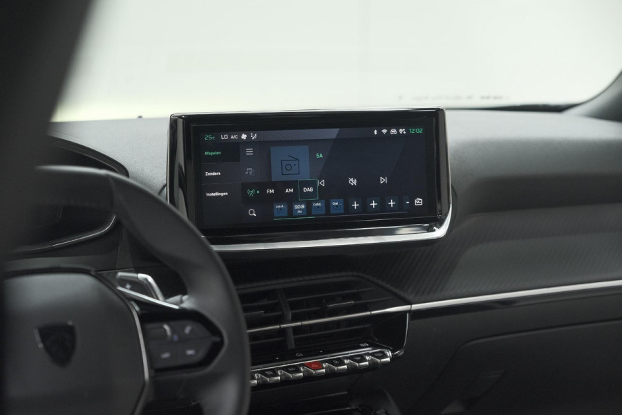 Peugeot 2008 PureTech 130 EAT8 Allure | Camera | Navigatie | Parkeersensoren | Apple Carplay