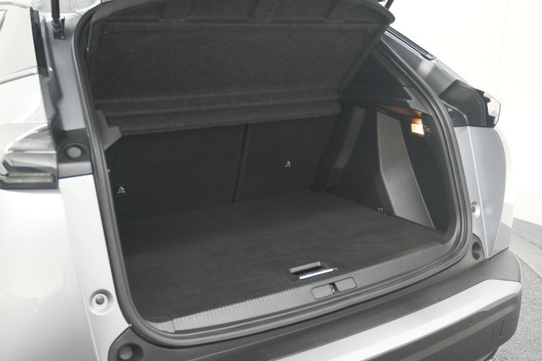 Peugeot 2008 PureTech 130 EAT8 Allure | Camera | Navigatie | Parkeersensoren | Apple Carplay