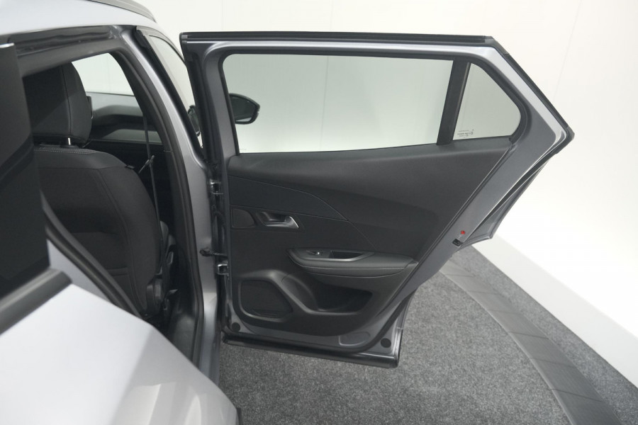 Peugeot 2008 PureTech 130 EAT8 Allure | Camera | Navigatie | Parkeersensoren | Apple Carplay