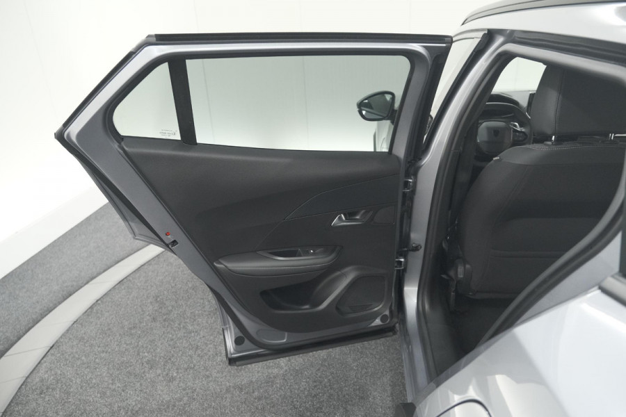 Peugeot 2008 PureTech 130 EAT8 Allure | Camera | Navigatie | Parkeersensoren | Apple Carplay