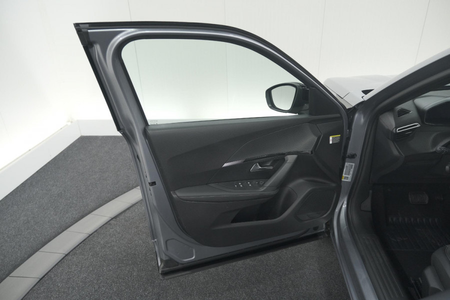 Peugeot 2008 PureTech 130 EAT8 Allure | Camera | Navigatie | Parkeersensoren | Apple Carplay