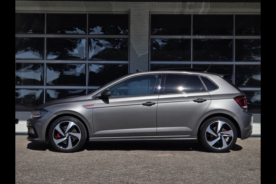 Volkswagen Polo 2.0 TSI GTI | PANORAMA | CAMERA | BEATS | STOELVERWARMING | LED PLUS |