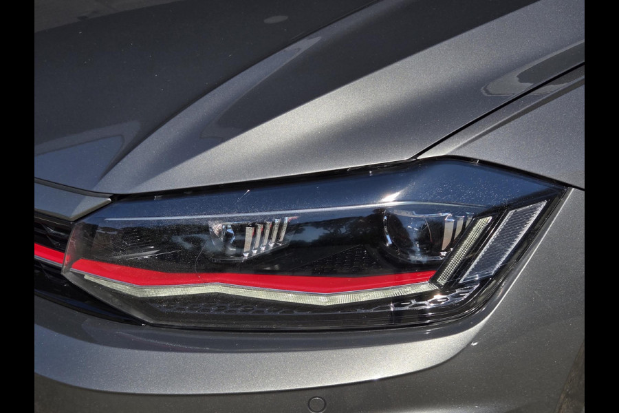 Volkswagen Polo 2.0 TSI GTI | PANORAMA | CAMERA | BEATS | STOELVERWARMING | LED PLUS |