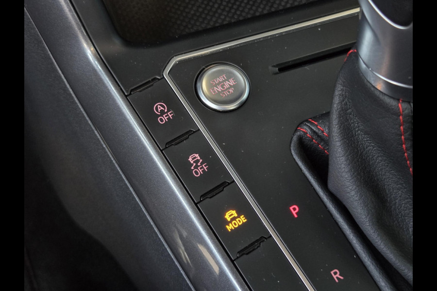 Volkswagen Polo 2.0 TSI GTI | PANORAMA | CAMERA | BEATS | STOELVERWARMING | LED PLUS |