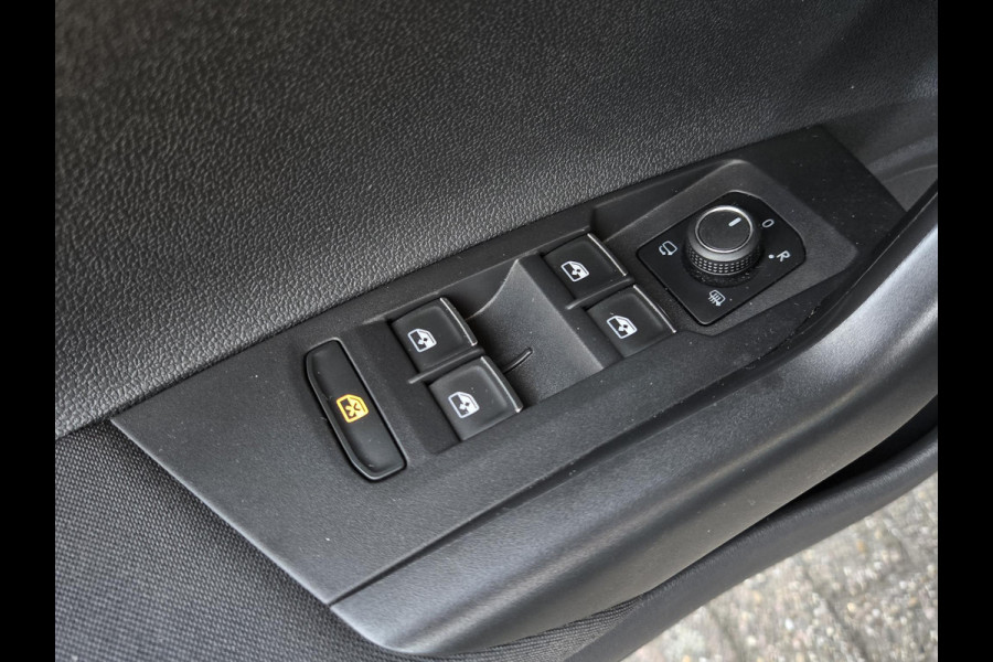 Volkswagen Polo 2.0 TSI GTI | PANORAMA | CAMERA | BEATS | STOELVERWARMING | LED PLUS |