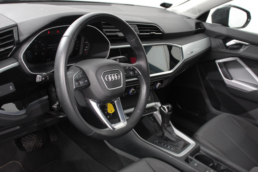 Audi Q3 35 TFSI 150pk Advanced S-Tronic | Navigatie | Apple Carplay/Android Auto | Climate Control | Parkeer sensoren | Adaptive Cruise Control | Led | Digitale Cockpit