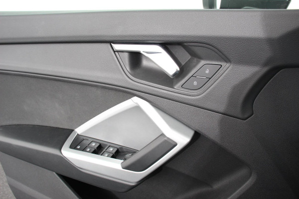 Audi Q3 35 TFSI 150pk Advanced S-Tronic | Navigatie | Apple Carplay/Android Auto | Climate Control | Parkeer sensoren | Adaptive Cruise Control | Led | Digitale Cockpit