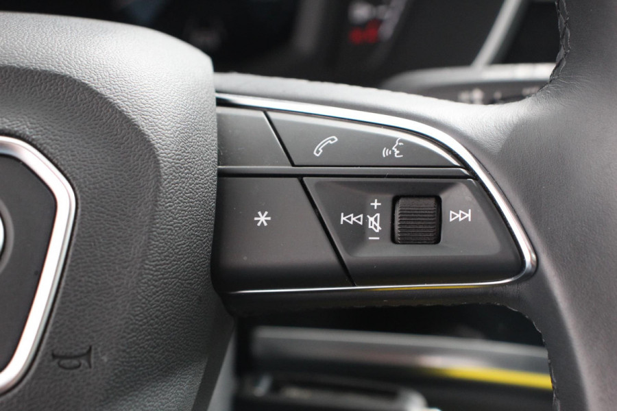 Audi Q3 35 TFSI 150pk Advanced S-Tronic | Navigatie | Apple Carplay/Android Auto | Climate Control | Parkeer sensoren | Adaptive Cruise Control | Led | Digitale Cockpit