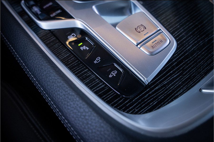 BMW 7 Serie 745e - M Sport | Panorama | H&K | Massage | 360 Camera