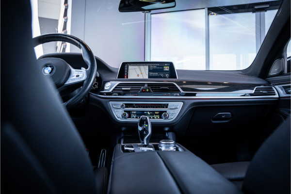 BMW 7 Serie 745e - M Sport | Panorama | H&K | Massage | 360 Camera