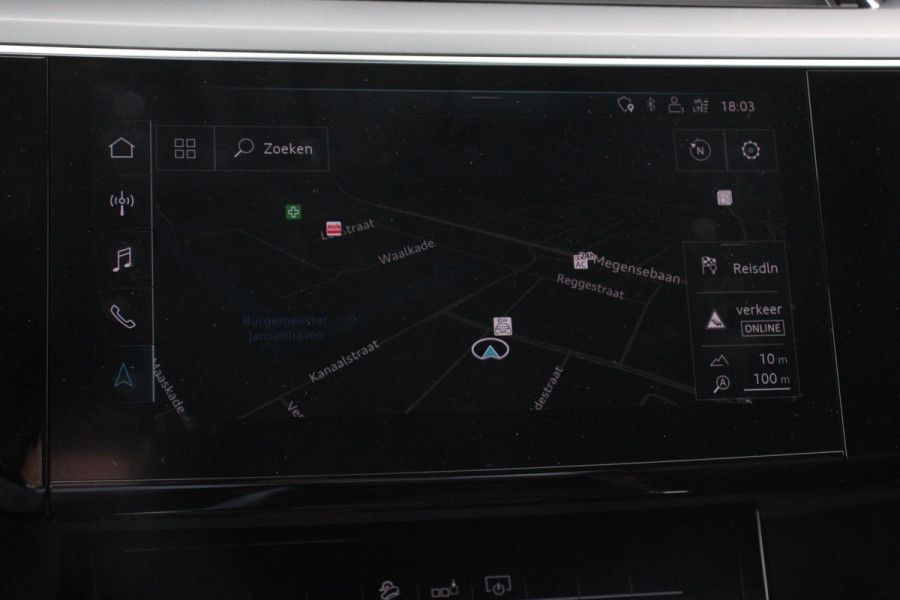 Audi e-tron e-tron 55 quattro Navigatie Climate Control 4 zone's Leder Virtuele Cockpit Cruise control adaptief Camera Parkeer sensoren Lichtmetalen Velgen 19"