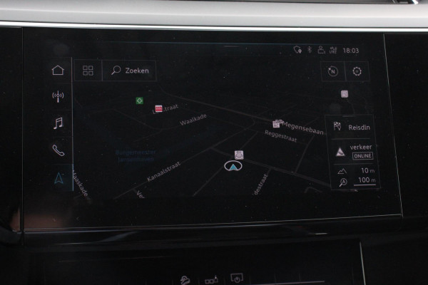 Audi e-tron e-tron 55 quattro Navigatie Climate Control 4 zone's Leder Virtuele Cockpit Cruise control adaptief Camera Parkeer sensoren Lichtmetalen Velgen 19"