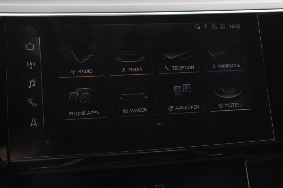 Audi e-tron e-tron 55 quattro Navigatie Climate Control 4 zone's Leder Virtuele Cockpit Cruise control adaptief Camera Parkeer sensoren Lichtmetalen Velgen 19"