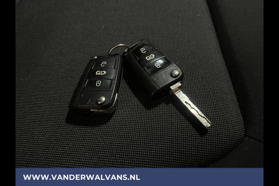 Volkswagen Crafter 2.0 TDI 140pk L3H3 (oude L2H2) Euro6 Airco | Camera | Cruisecontrol | Apple Carplay | bijrijdersbank android auto, chauffeursstoel,