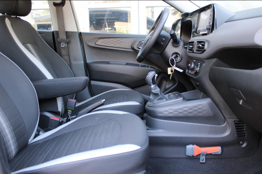 Hyundai 1.0 Comfort Smart 5-zits Automaat Airco Navi Camera