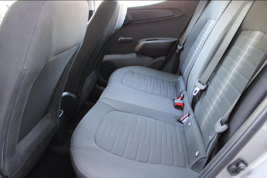 Hyundai 1.0 Comfort Smart 5-zits Automaat Airco Navi Camera