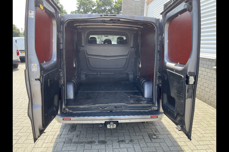 Fiat Talento 2.0 MultiJet 145pk L2H1 Business Pro DC 5 persoons / vaste prijs rijklaar € 20.950 ex btw / lease vanaf € 342 / airco / cruise / camera / trekhaak / grijs metallic / euro 6 / bpm vrij