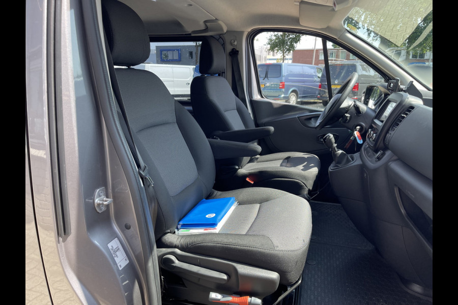 Fiat Talento 2.0 MultiJet 145pk L2H1 Business Pro DC 5 persoons / vaste prijs rijklaar € 20.950 ex btw / lease vanaf € 342 / airco / cruise / camera / trekhaak / grijs metallic / euro 6 / bpm vrij