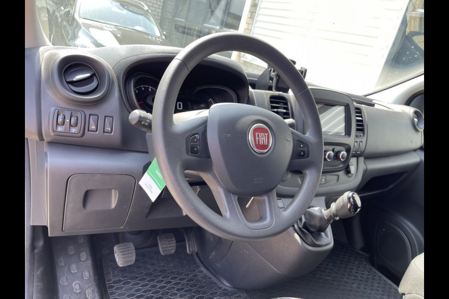 Fiat Talento 2.0 MultiJet 145pk L2H1 Business Pro DC 5 persoons / vaste prijs rijklaar € 20.950 ex btw / lease vanaf € 342 / airco / cruise / camera / trekhaak / grijs metallic / euro 6 / bpm vrij