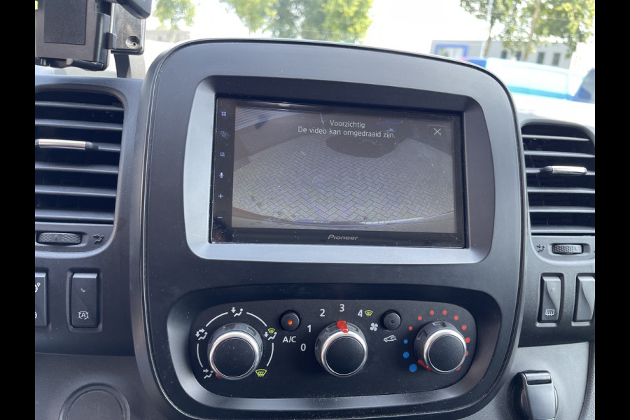Fiat Talento 2.0 MultiJet 145pk L2H1 Business Pro DC 5 persoons / vaste prijs rijklaar € 20.950 ex btw / lease vanaf € 342 / airco / cruise / camera / trekhaak / grijs metallic / euro 6 / bpm vrij
